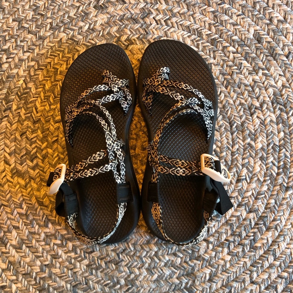 Excellent used condition Chacos